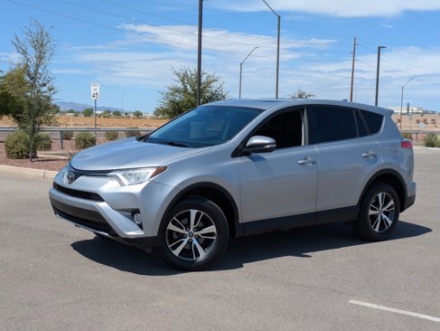 Used 2018 Toyota RAV4 XLE image 32