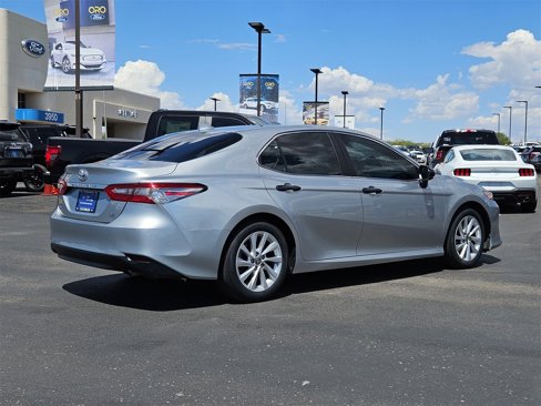 Used 2023 Toyota Camry LE image 5