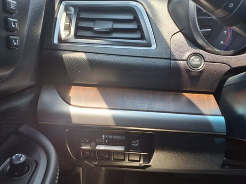 Used 2017 Subaru Outback 2.5i Limited w/ Popular Package #5 image 23
