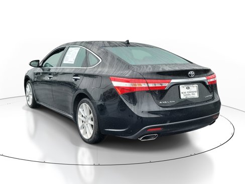 Used 2014 Toyota Avalon XLE image 3