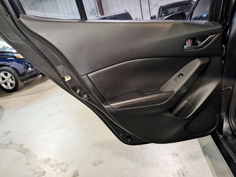 Used 2014 MAZDA MAZDA3 s Grand Touring image 16