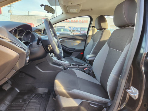 Used 2014 Ford Focus SE image 11