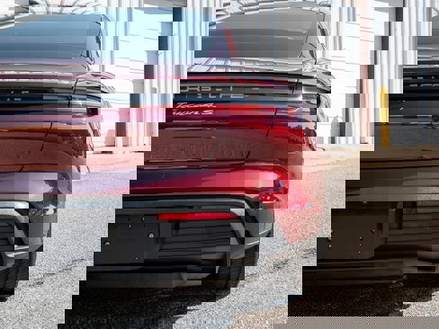 Certified 2022 Porsche Taycan 4S image 15
