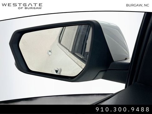 Used 2020 Chevrolet Equinox LT image 32