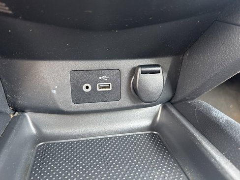 Used 2019 Nissan Rogue SV image 31