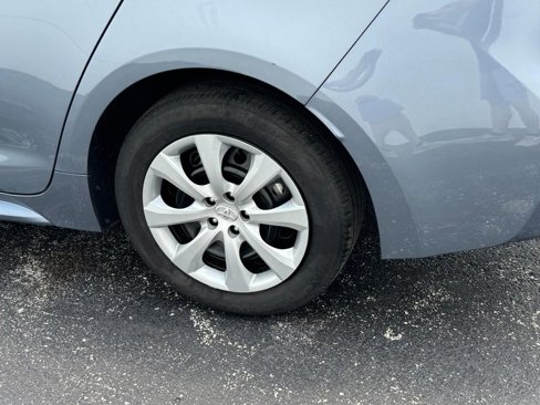 Used 2024 Toyota Corolla LE image 5