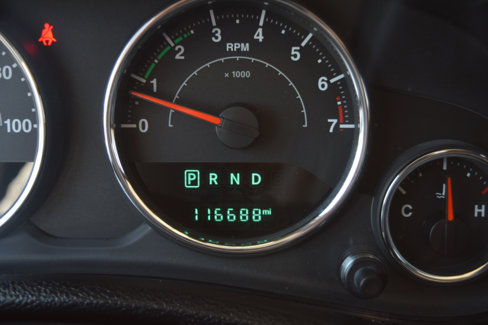 Used 2015 Jeep Wrangler Unlimited Sahara w/ Connectivity Group image 18