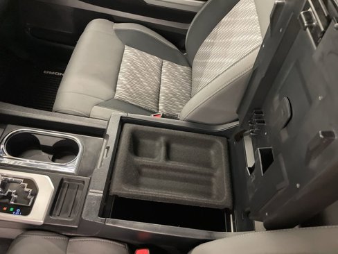Used 2020 Toyota Tundra SR5 image 28