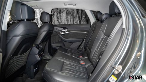 Used 2019 Audi e-tron Prestige w/ Prestige Package image 13
