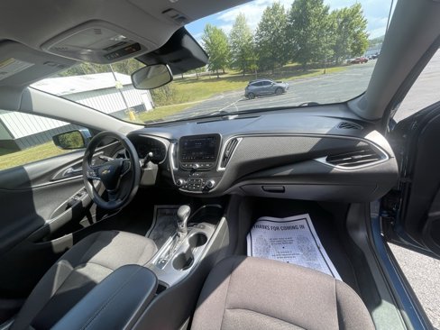Used 2024 Chevrolet Malibu LT image 11