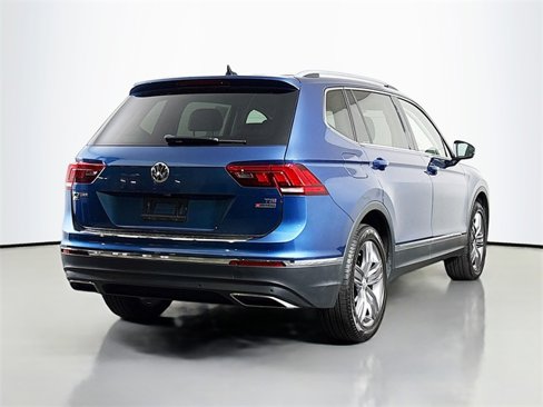 Used 2018 Volkswagen Tiguan SEL Premium image 7
