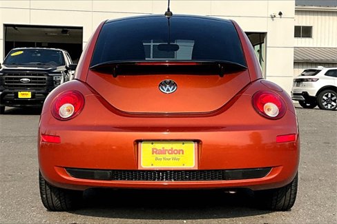 Used 2010 Volkswagen Beetle Red Rock image 6