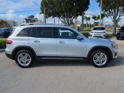 Used 2020 Mercedes-Benz GLB 250 image 2