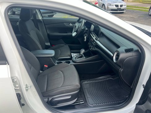 Used 2021 Kia Forte LXS image 7