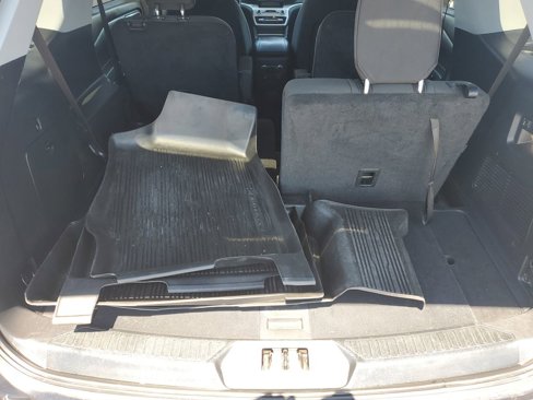 Used 2022 Ford Explorer XLT image 14