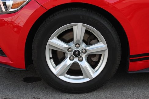 Used 2016 Ford Mustang Convertible image 33