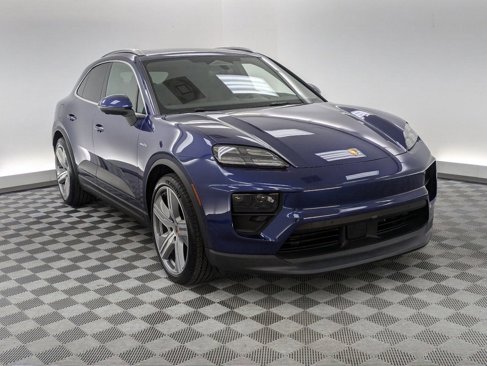 New 2024 Porsche Macan 4 Electric image 8