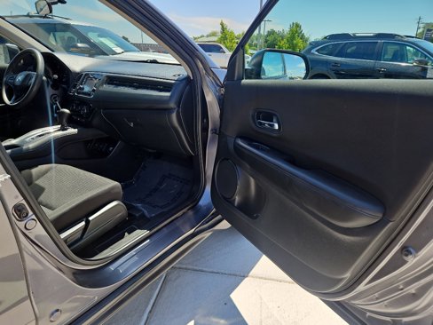 Used 2016 Honda HR-V LX image 15