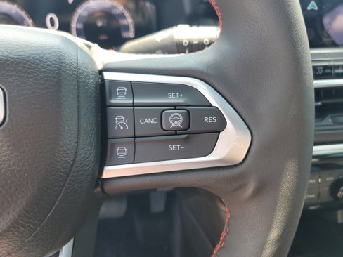 Used 2023 Jeep Compass Trailhawk w/ Trailhawk Elite Group image 17