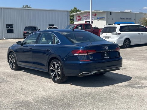 Used 2020 Volkswagen Passat 2.0T SEL image 3