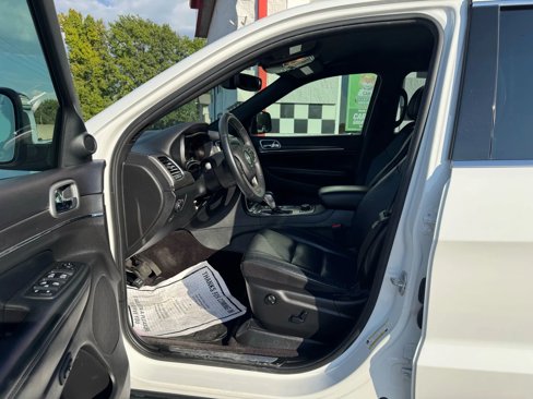 Used 2018 Jeep Grand Cherokee Limited image 11