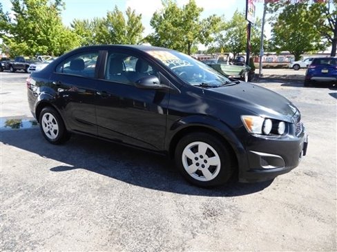 Used 2014 Chevrolet Sonic LS image 5