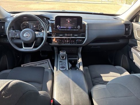 Used 2022 Nissan Pathfinder SV w/ SV Premium Package image 25