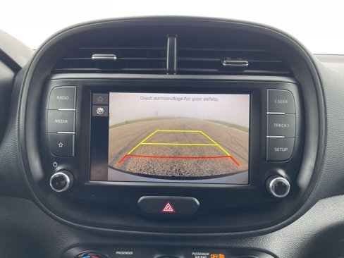Used 2023 Kia Soul LX w/ LX Technology Package image 21
