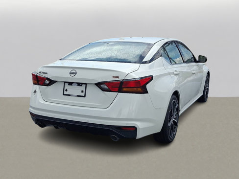 Used 2023 Nissan Altima 2.5 SR image 10