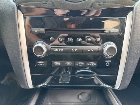 Used 2013 Nissan Pathfinder S image 30