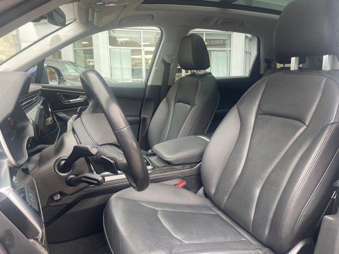 Used 2022 Audi Q7 Premium Plus image 11