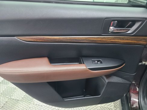 Used 2013 Subaru Outback 3.6R Limited w/ Special Appearance Pkg image 39