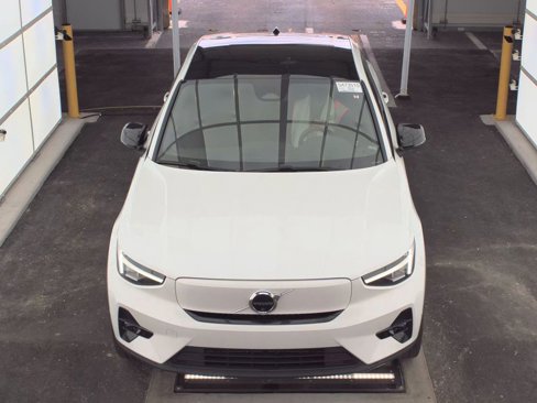 Certified 2023 Volvo C40 P8 Recharge Plus image 2