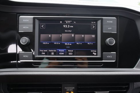 Certified 2020 Volkswagen Jetta SE w/ SE Cold Weather Package image 23