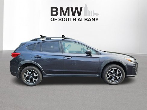 Used 2018 Subaru Crosstrek 2.0i Premium w/ Moonroof Package image 3