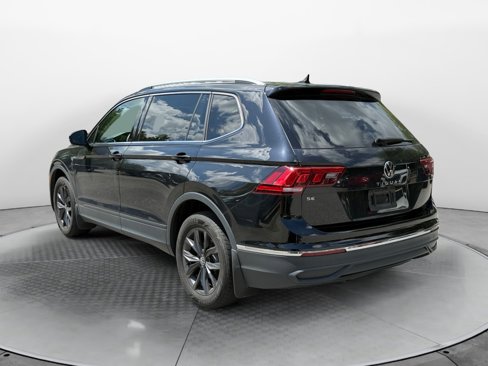 Certified 2022 Volkswagen Tiguan SE image 5