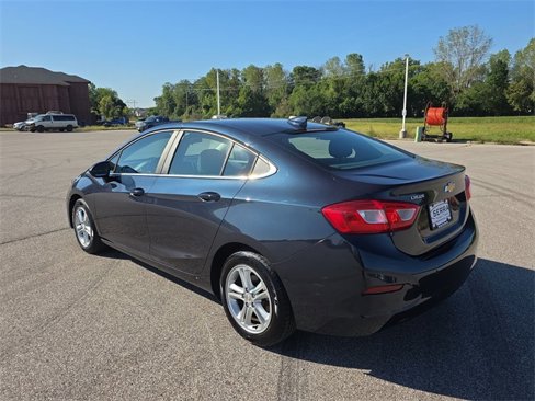Used 2016 Chevrolet Cruze LT w/ Convenience Package image 11
