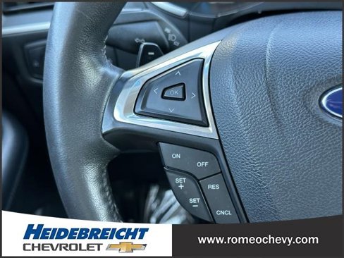 Used 2015 Ford Edge SEL image 23