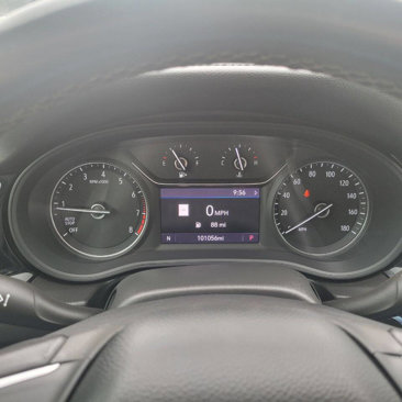 Used 2019 Buick Regal Preferred w/ Sights and Sounds Package image 18