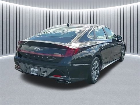 Used 2022 Hyundai Sonata SEL w/ Preferred Accessory Package image 3