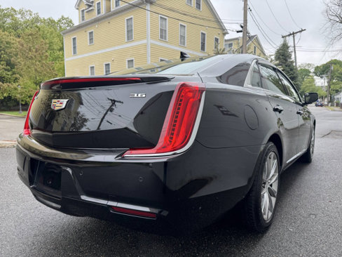 Used 2018 Cadillac XTS w/ Rear Seat Comfort Package image 10