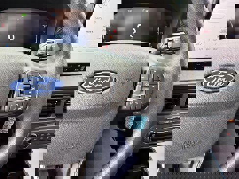 New 2025 Ford Maverick XL w/ Equipment Group 101A image 21
