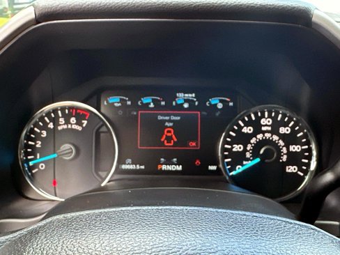 Used 2020 Ford F150 Lariat w/ Equipment Group 501A Mid image 22