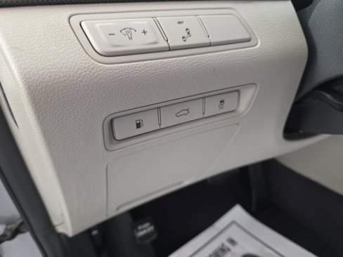 Used 2016 Hyundai Sonata Sport w/ Option Group 03 image 16
