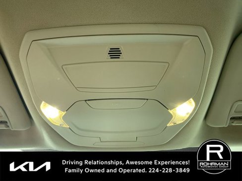 Used 2017 Ford Escape Titanium image 11