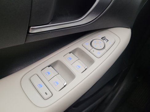 Used 2023 Hyundai Sonata SE image 27