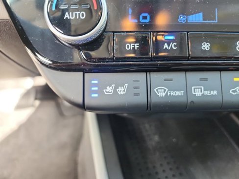 Used 2023 Hyundai Elantra Limited image 20