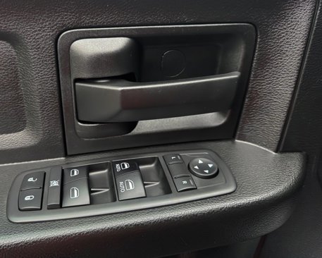 Used 2019 RAM 1500 Express image 32