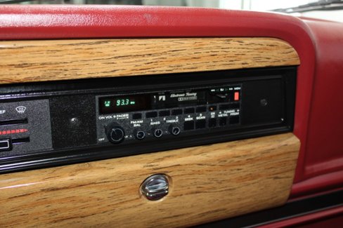 Used 1986 Jeep Grand Wagoneer image 21