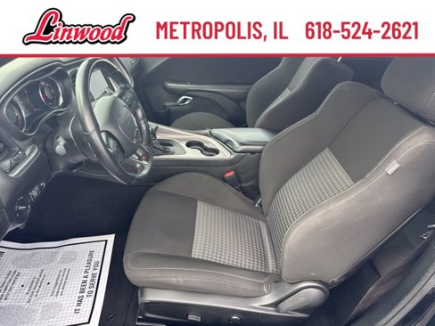 Used 2022 Dodge Challenger GT image 11